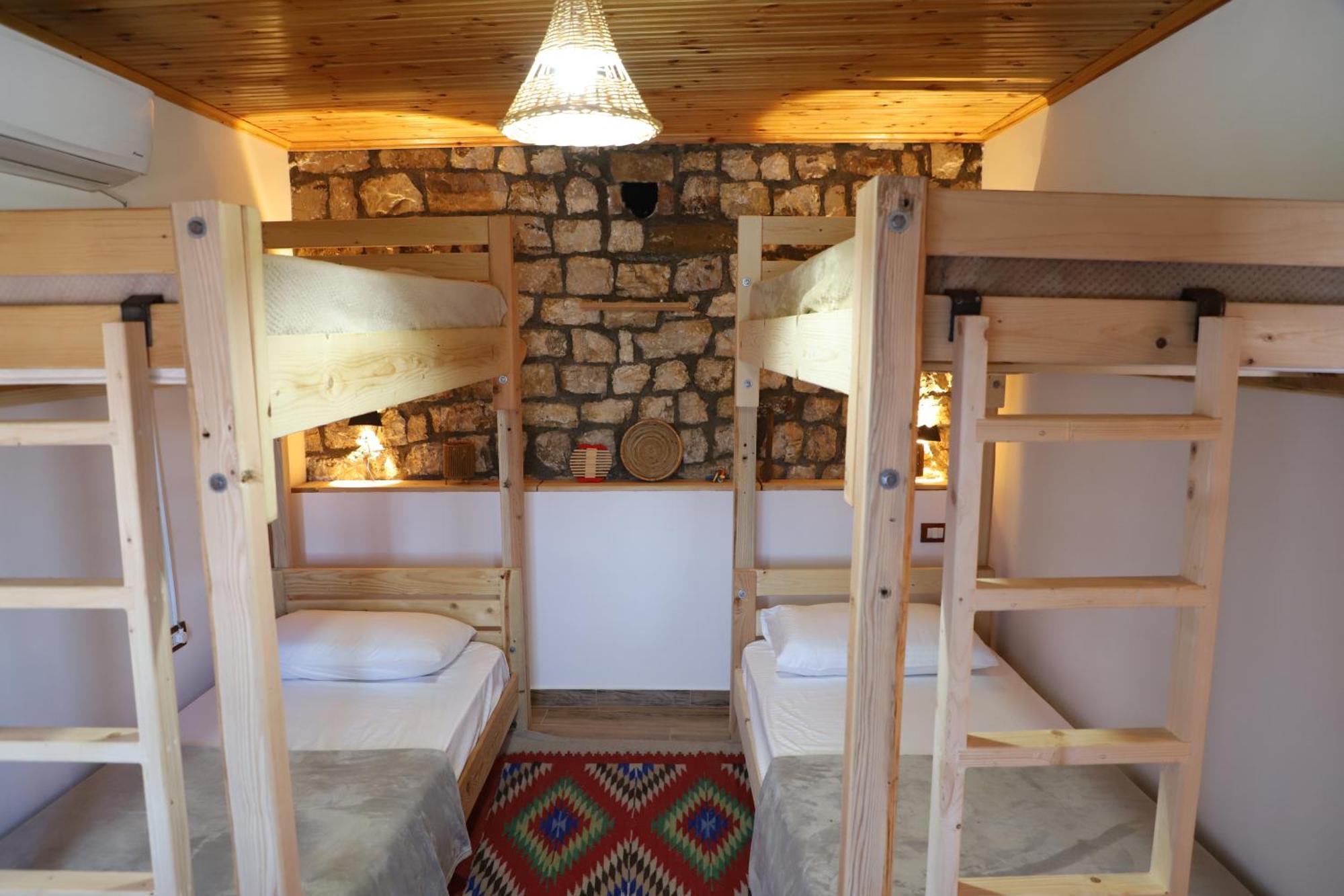 Maria - Castle Berat