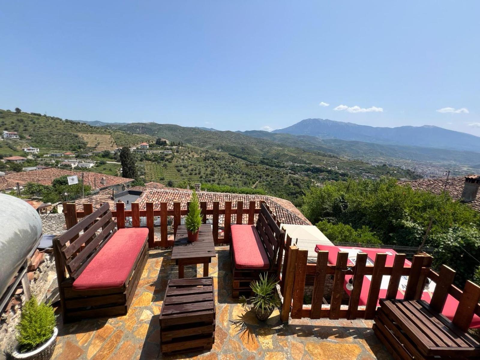 Maria - Castle Berat